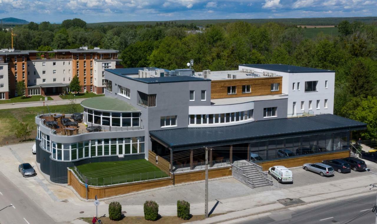 Hotel Kristaly Konferencia & Wellness Ajka Zewnętrze zdjęcie