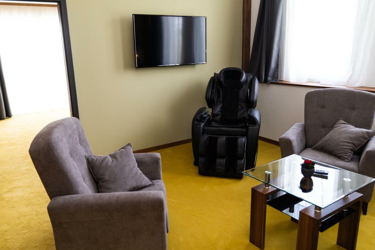 Hotel Kristaly Konferencia & Wellness Ajka Zewnętrze zdjęcie