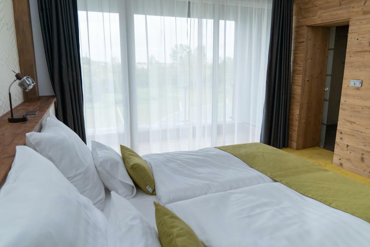 Hotel Kristaly Konferencia & Wellness Ajka Zewnętrze zdjęcie